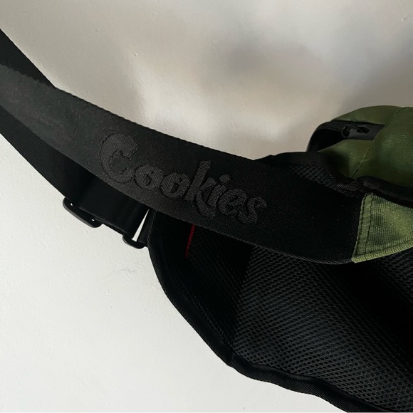 Cookies Rackpack Shoulder bag mint condition! - Picture 12 of 12